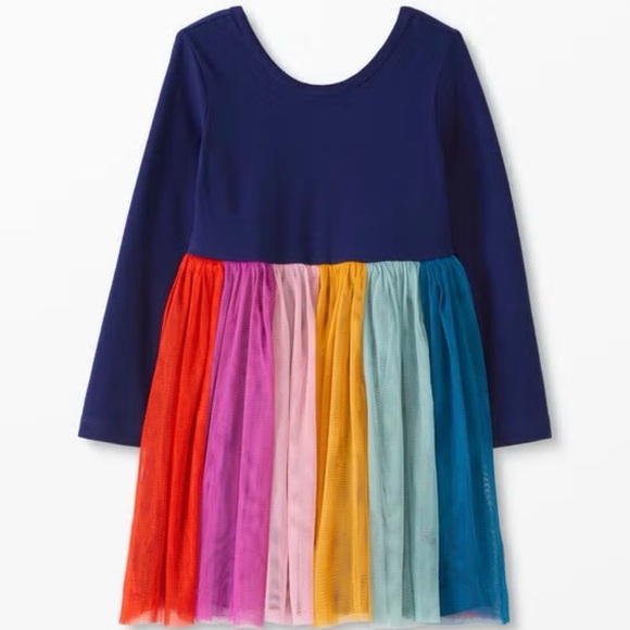 Hanna Andersson Other - Hanna Andersson girl long sleeves Velour dress in soft tulle